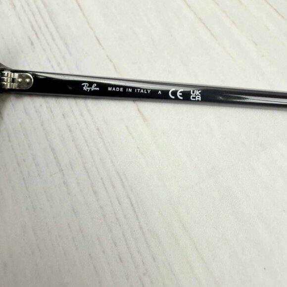 Ray-Ban Cats 5000 Classic Sunglasses – Model RB4125 – Black / Light Grey Gradien - Picture 7 of 7